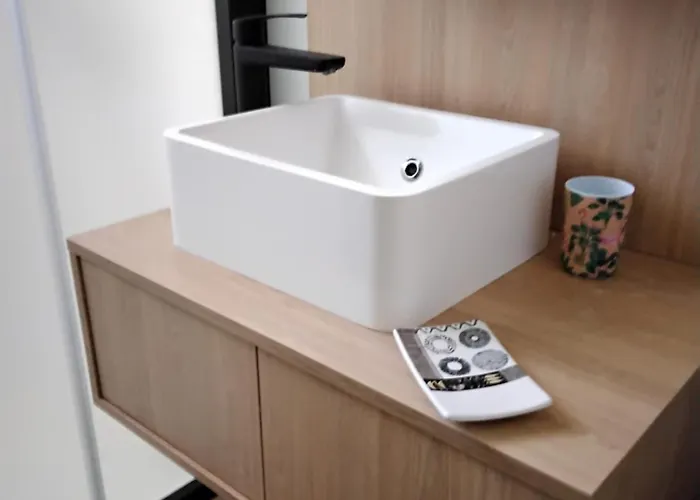 Dans Un Parc Residentiel De Loisirs *