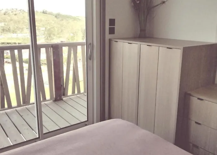 Dans Un Parc Residentiel De Loisirs